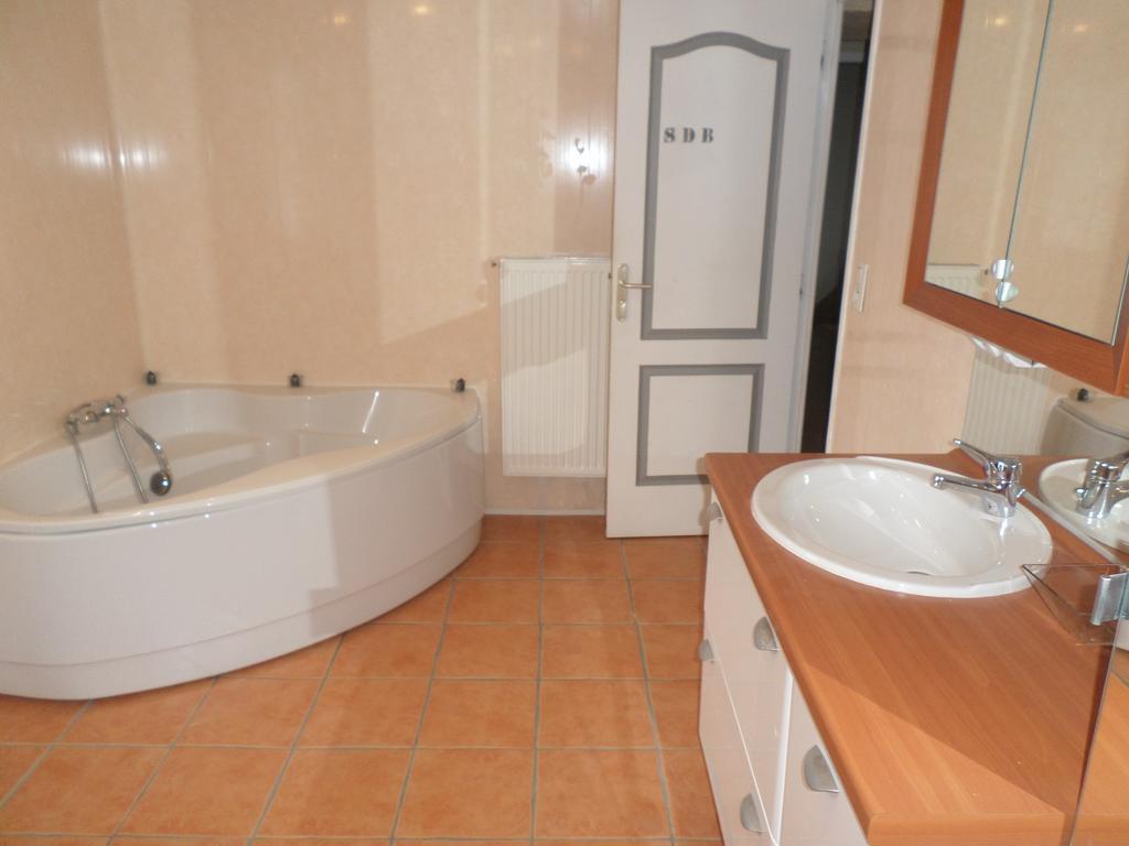 L'Atelier Du Creusot Villa Le Creusot Habitación foto